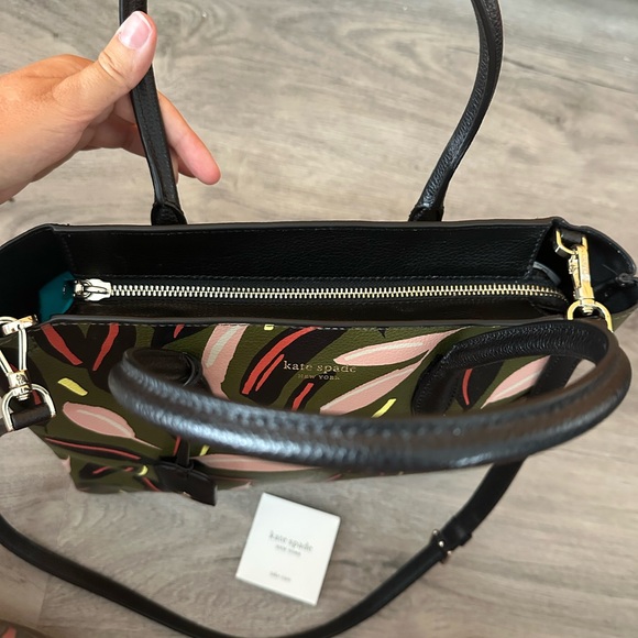 Kate Spade Eva medium zippered satchel in Modern Feather - Picture 6 of 8